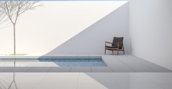 Nettoyage professionnel et écologique de vos espaces extérieurs : nettoyage en profondeur de votre piscine et de votre terrasse dans l’ensemble du Var
