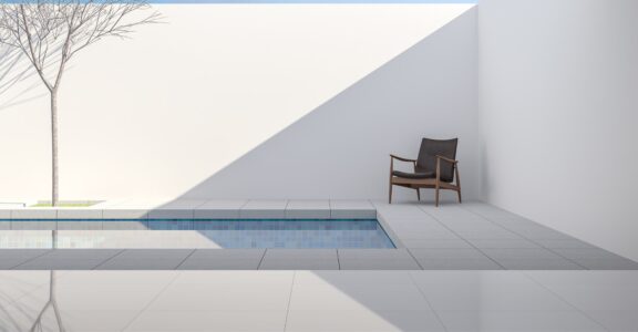 Nettoyage professionnel et écologique de vos espaces extérieurs : nettoyage en profondeur de votre piscine et de votre terrasse dans l’ensemble du Var
